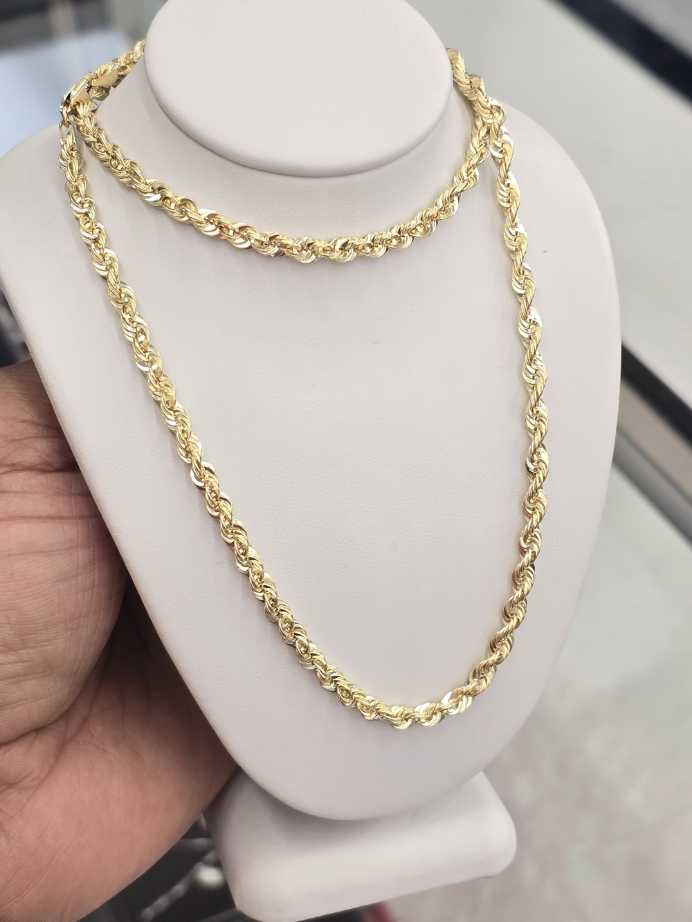 10k Real Gold Rope Chain 4mm 20 Inches - Picture 8 of 9
